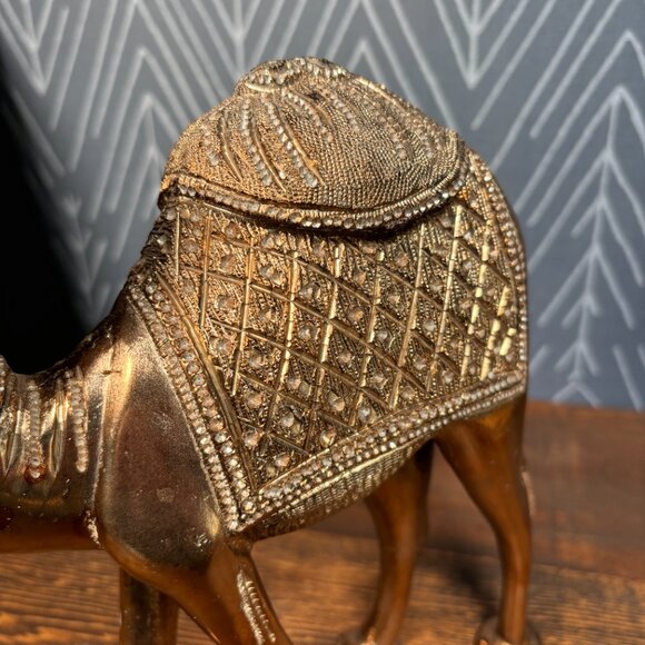 Vintage Solid Cast Metal Camel Figurine Copper Bromze Finish Camel Sculpture - Picture 10 of 17